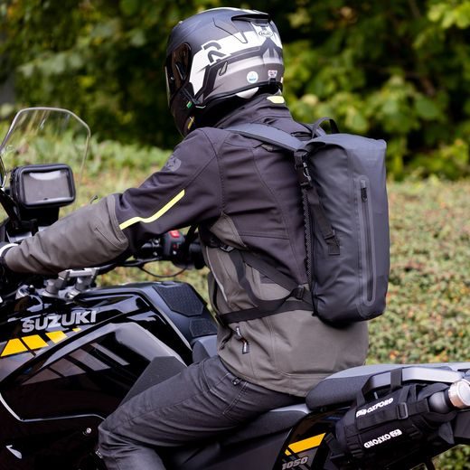 BATOH AQUA H2, OXFORD (ČERNÝ, S INTEGROVANÝM HYDROBAGEM)