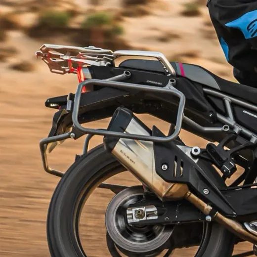 CFMOTO 450MT DRŽÁKY BOČNÍCH KUFRŮ A BRAŠEN CFMOTO/WESTWIND