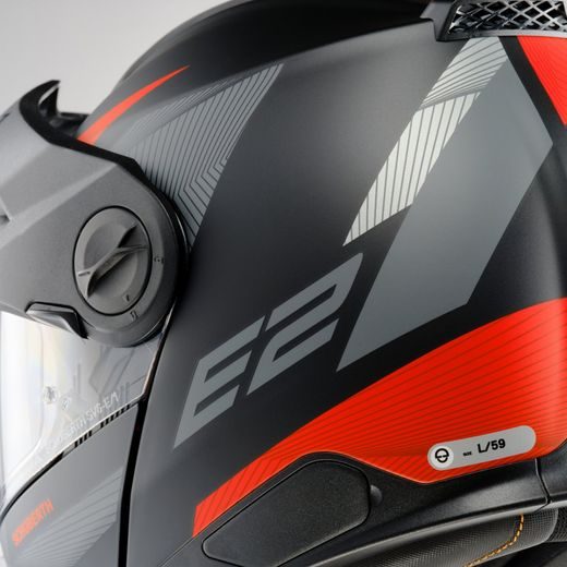 SCHUBERTH VYKLÁPĚCÍ ENDURO PŘILBA SCHUBERTH E2 DEFENDER RED
