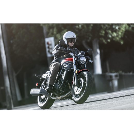 KAWASAKI ELIMINATOR 500 MY26 METALLIC IMPERIAL RED / EBONY