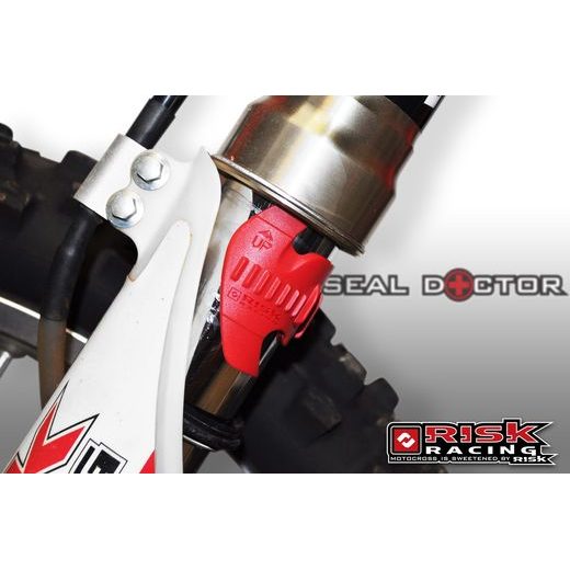 ČISTÍCÍ PŘÍPRAVEK NA SIMERINGY PŘEDNÍCH VIDLIC SEAL DOCTOR (VEL. S 35 - 44 MM), RISK RACING