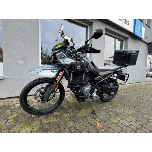 CF MOTO 450 MT-R + ZADNÍ BOX NEBO BRAŠNA ZDARMA