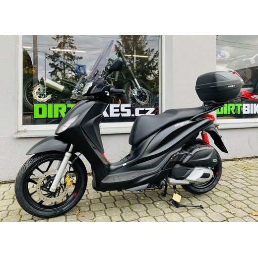 PIAGGIO MEDLEY 125 E5 ABS 11KW PLEXI + NOSIČ + ZADNÍ BOX