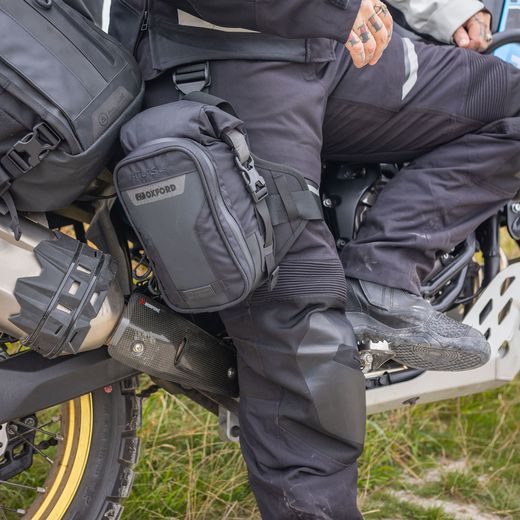 KAPSA STEHENNÍ ATLAS L-2, OXFORD (ČERNÁ)