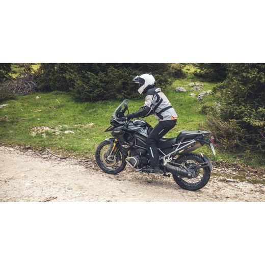 SCHUBERTH VYKLÁPĚCÍ PŘILBA E2 GLOSSY WHITE