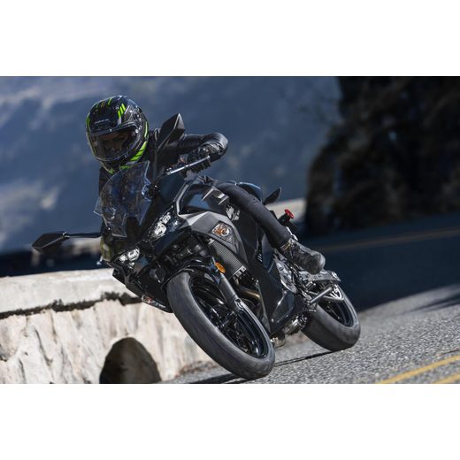 KAWASAKI NINJA 500 MY26 METALLIC FLAT SPARK BLACK / METALLIC SPARK BLACK