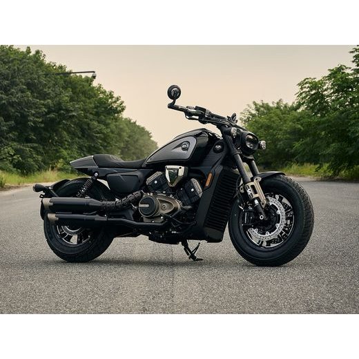 QJMOTOR SRV 600V STŘÍBRNÁ