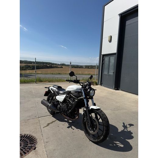 KAWASAKI ELIMINATOR - PŘEDVÁDĚCÍ MOTORKA (2)