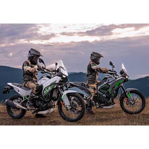 KAWASAKI KLE500 SE MY26 PEARL BLIZZARD WHITE