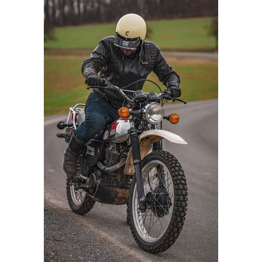 CASSIDA HELMA ESO FORTY NINE KRÉMOVÁ ČERNÁ