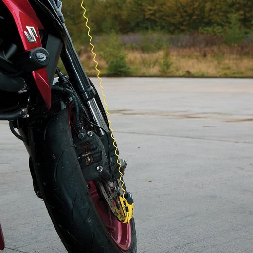 PŘIPOMÍNAČ KOTOUČOVÉHO ZÁMKU MINDER CABLE, OXFORD (REFLEXNÍ ŽLUTÝ, PRŮMĚR LANKA 4 MM, 1 KS, BALENÝ SÁČKU SE ZDRHOVADLEM)