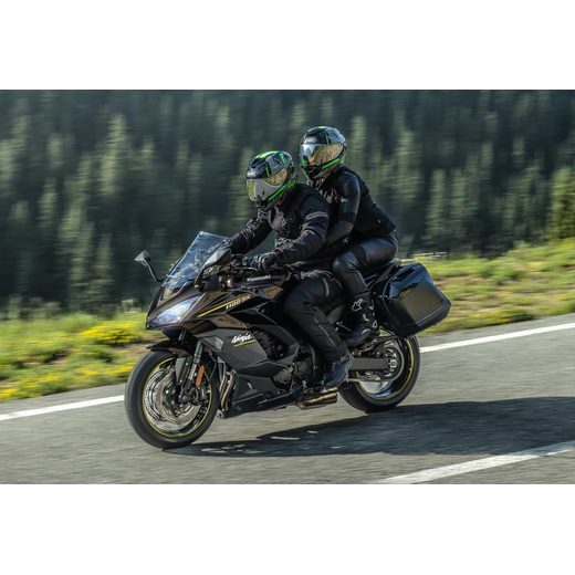 KAWASAKI NINJA 1100SX MY26 METALLIC BRILLIANT GOLDEN BLACK / METALLIC CARBON GRAY