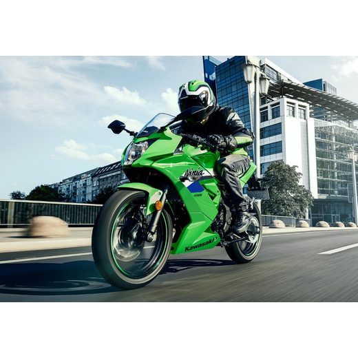KAWASAKI NINJA 125 MY26 LIME GREEN