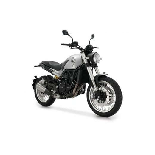 BENELLI LEONCINO 500 E5 TRAIL ABS STŘÍBRNÁ