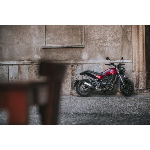 BENELLI LEONCINO 500 E5 NAKED ABS ČERVENÁ