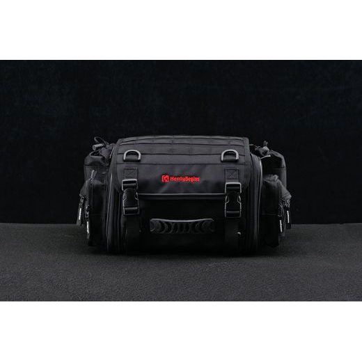 BRAŠNA NA SEDADLO SPOLUJEZDCE OBJEM 20 - 26 L, HENLYBEGINS