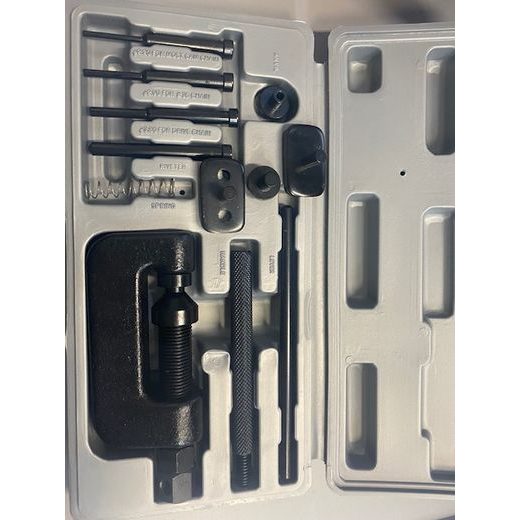 NÝTOVAČKA ROZPÍNÁK/SNÝTOVAČ ROZVODOVÝCH ŘETĚZŮ PROFI S KUFŘÍKEM (PŘÍPRAVEK NA ŘETĚZY)