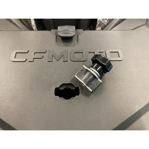 RYCHLOUPÍNÁK DO PLASTOVÉHO NOSIČE CFMOTO (1 KS)