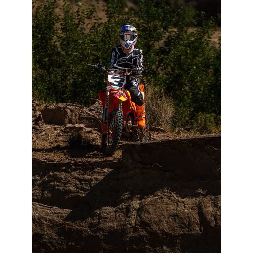 DRES FLUID APEX V2, ALPINESTARS (ČERNÁ/STŘÍBRNÁ) 2027