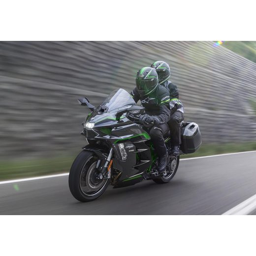 KAWASAKI NINJA H2 SX SE MY26 METALLIC BRILLIANT GOLDEN BLACK / METALLIC DIABLO BLACK