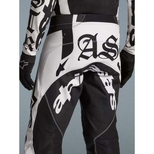 KALHOTY TECHSTAR LIMITOVANÁ EDICE WOLF DUST, ALPINESTARS (PÍSKOVÁ/ČERNÁ) 2026
