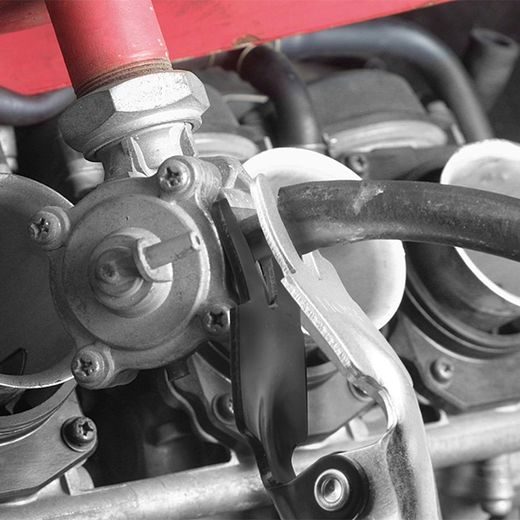 KLEŠTĚ NA DEMONTÁŽ HADICE Z POTRUBÍ, BIKESERVICE