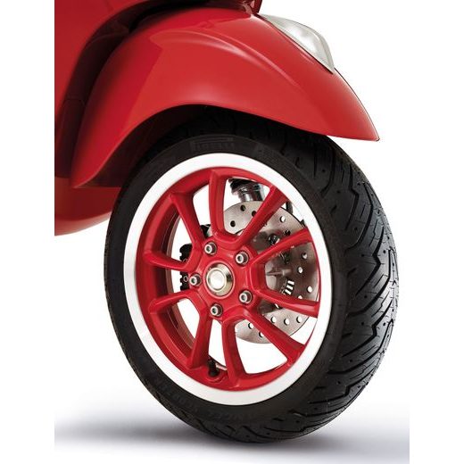 VESPA PRIMAVERA 125 RED E5+ +POUKAZ NA 5000KČ
