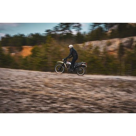 PŘILBA ESO FORTY NINE, CASSIDA (KRÉMOVÁ/ČERNÁ) 2024