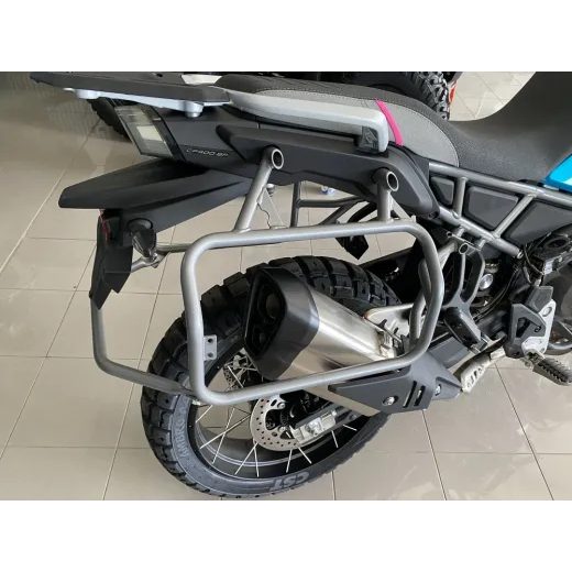 CFMOTO 450MT DRŽÁKY BOČNÍCH KUFRŮ A BRAŠEN CFMOTO/WESTWIND
