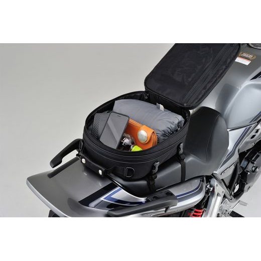 BRAŠNA NA SEDADLO SPOLUJEZDCE OBJEM 7 - 12 L, HENLYBEGINS