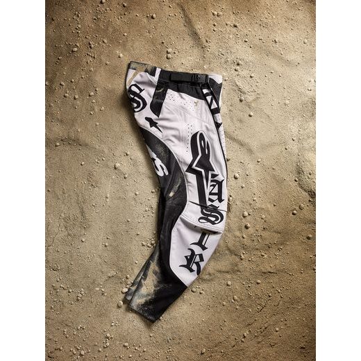 KALHOTY TECHSTAR LIMITOVANÁ EDICE WOLF DUST, ALPINESTARS (PÍSKOVÁ/ČERNÁ) 2026