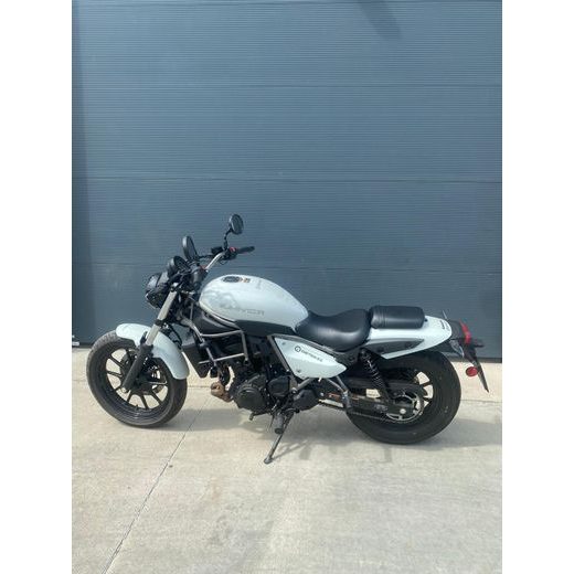 KAWASAKI ELIMINATOR - PŘEDVÁDĚCÍ MOTORKA (2)