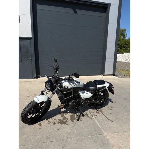 KAWASAKI ELIMINATOR - PŘEDVÁDĚCÍ MOTORKA (2)