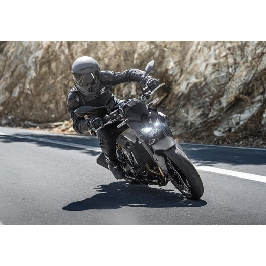 KAWASAKI Z900 MY26 METALLIC MATTE GRAPHENESTEEL GRAY / METALLIC FLAT SPARK BLACK+VÝFUK SC PROJECT ZDARMA