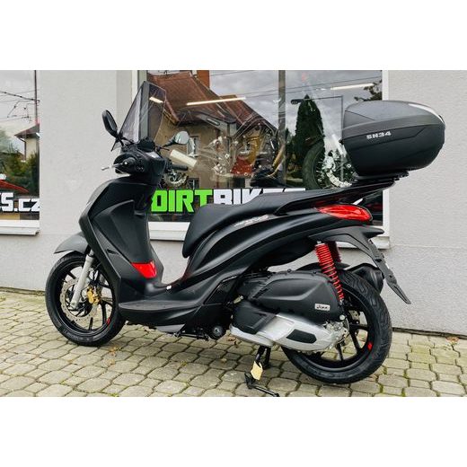 PIAGGIO MEDLEY 125 E5 ABS 11KW PLEXI + NOSIČ + ZADNÍ BOX