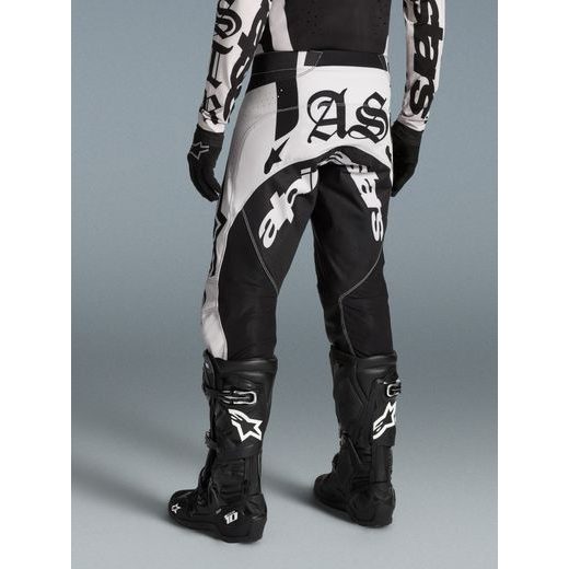 KALHOTY TECHSTAR LIMITOVANÁ EDICE WOLF DUST, ALPINESTARS (PÍSKOVÁ/ČERNÁ) 2026