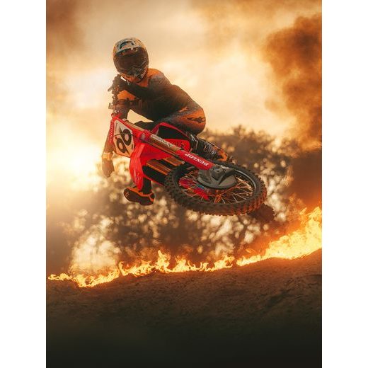 PŘILBA SUPERTECH S-M10 LIMITOVANÁ EDICE BLACK HOLE, ALPINESTARS (ČERNÁ/MULTICOLOR) 2026