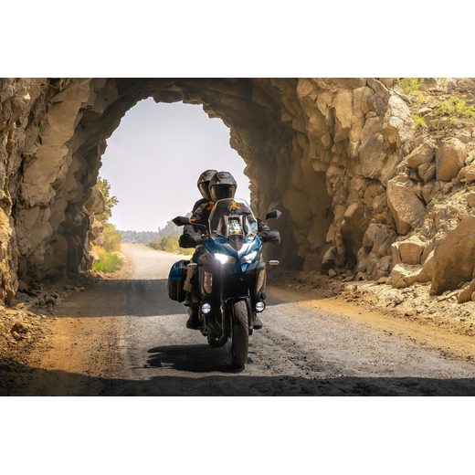 KAWASAKI VERSYS 1100 SE MY26 EMERALD BLAZED GREEN / METALLIC DIABLO BLACK