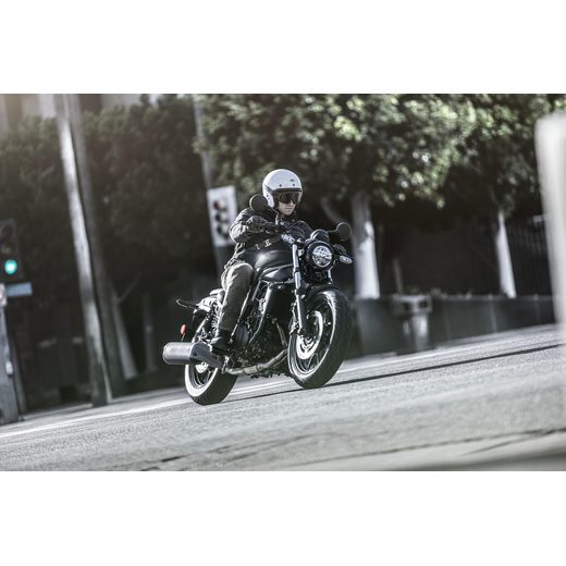 KAWASAKI ELIMINATOR 500 MY25 METALLIC FLAT SPARK BLACK