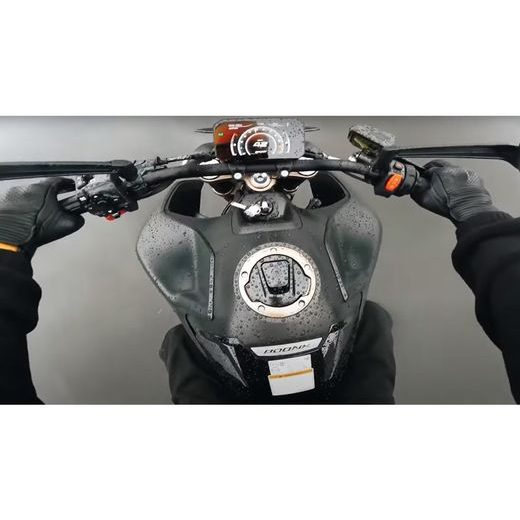 CFMOTO 800NK ADVANCED+ ZIRCON BLACK