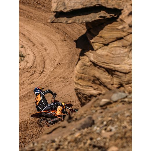 DRES FLUID APEX V2, ALPINESTARS (ČERNÁ/STŘÍBRNÁ) 2027