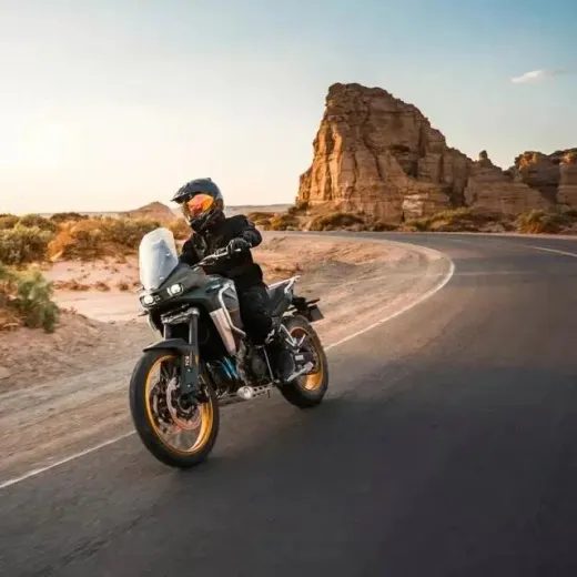 KOVE 800 X PRO MATT KHAKI - 4 ROKY ZÁRUKA