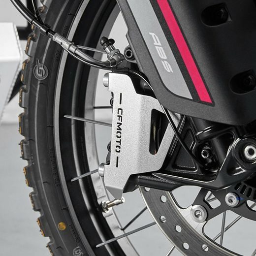 450MT KRYT PŘEDNÍHO BRZDOVÉHO TŘMENU