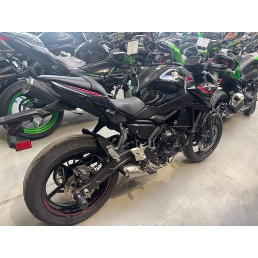 KAWASAKI Z650 2025 - BAZAR