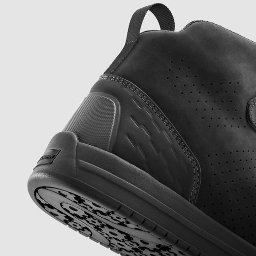 REBELHORN MOTO BOTY SPIKE WP ČERNÉ