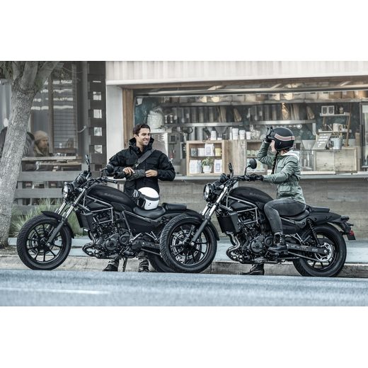 KAWASAKI ELIMINATOR 500 MY2024 METALLIC FLAT SPARK BLACK