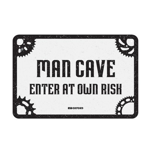 PLECHOVÁ CEDULE MAN CAVE, OXFORD (ČERNÁ/BÍLÁ, ROZMĚR 30 X 20 CM)