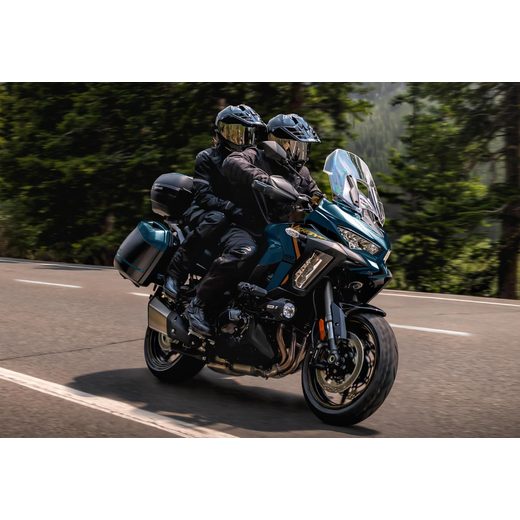 KAWASAKI VERSYS 1100 SE MY26 EMERALD BLAZED GREEN / METALLIC DIABLO BLACK