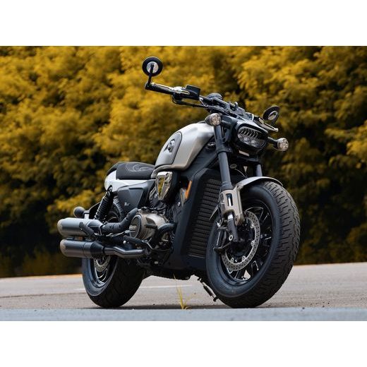 QJMOTOR SRV 600V STŘÍBRNÁ