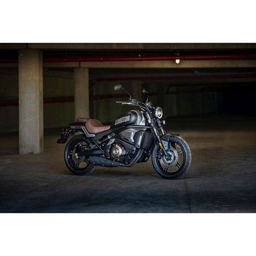 QJMOTOR SRV 550 ST ČERNÁ